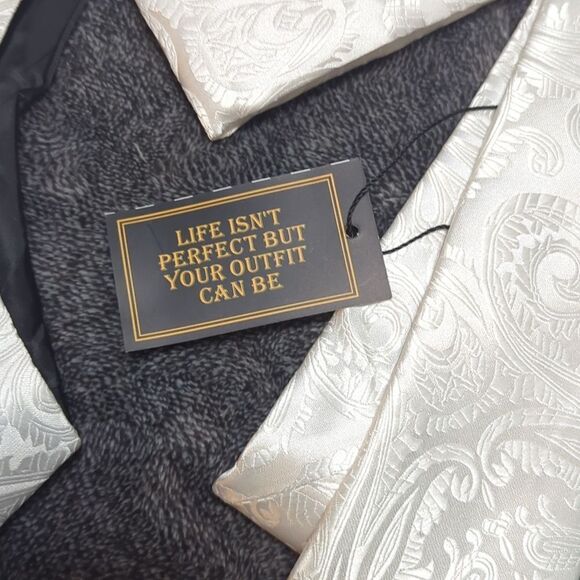 New Men's white paisley tuxedo vest size & neck tie, pocket square L - Picture 4 of 8